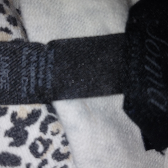 Soma L Creme Snakeskin Zip Up Athletic Jacket - Picture 5 of 9